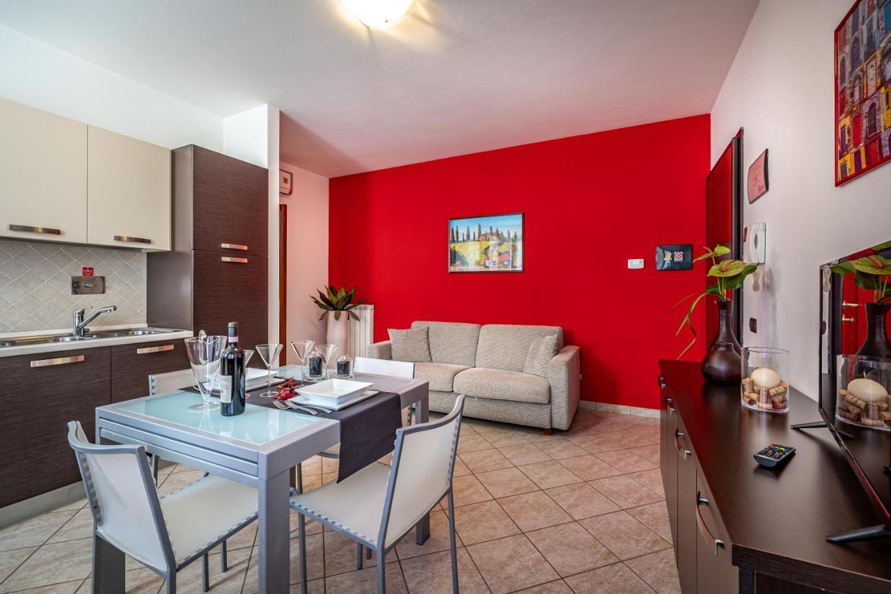 Casa Vacanze Arianna Rosia Esterno foto